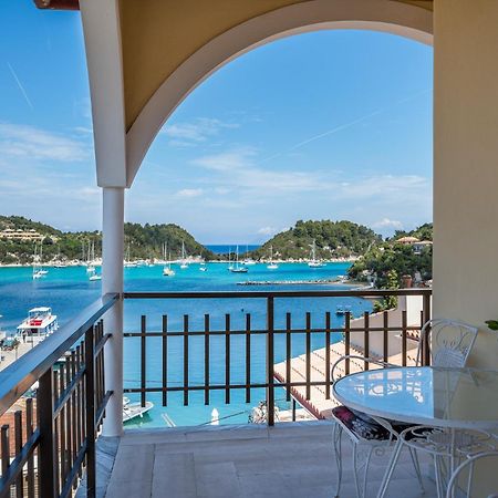 Agaloula Centrally Located Apartments, Lakka Екстериор снимка