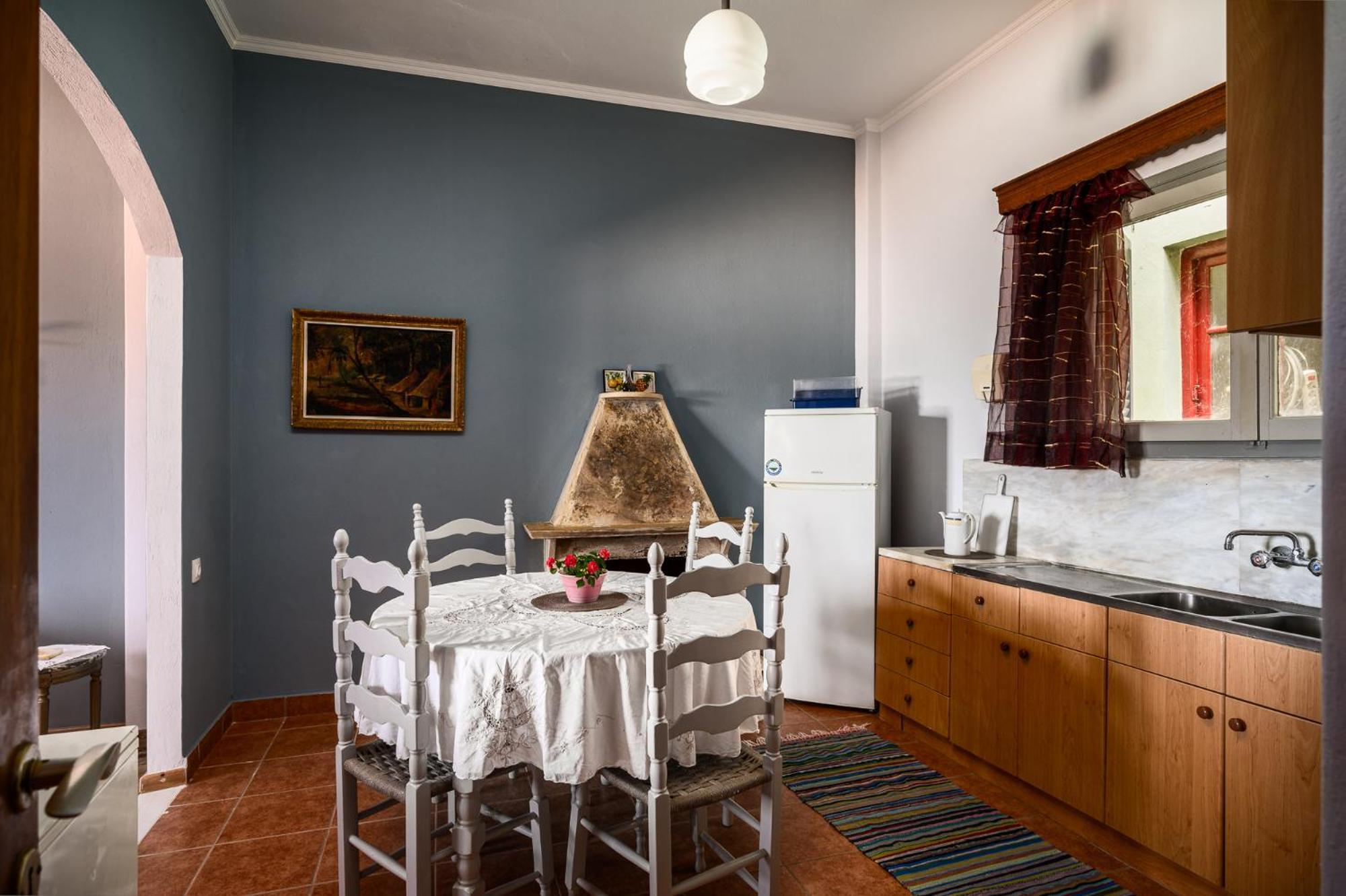 Agaloula Centrally Located Apartments, Lakka Екстериор снимка