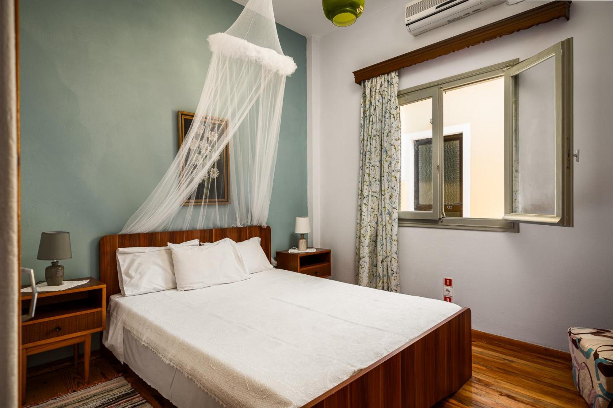 Agaloula Centrally Located Apartments, Lakka Екстериор снимка