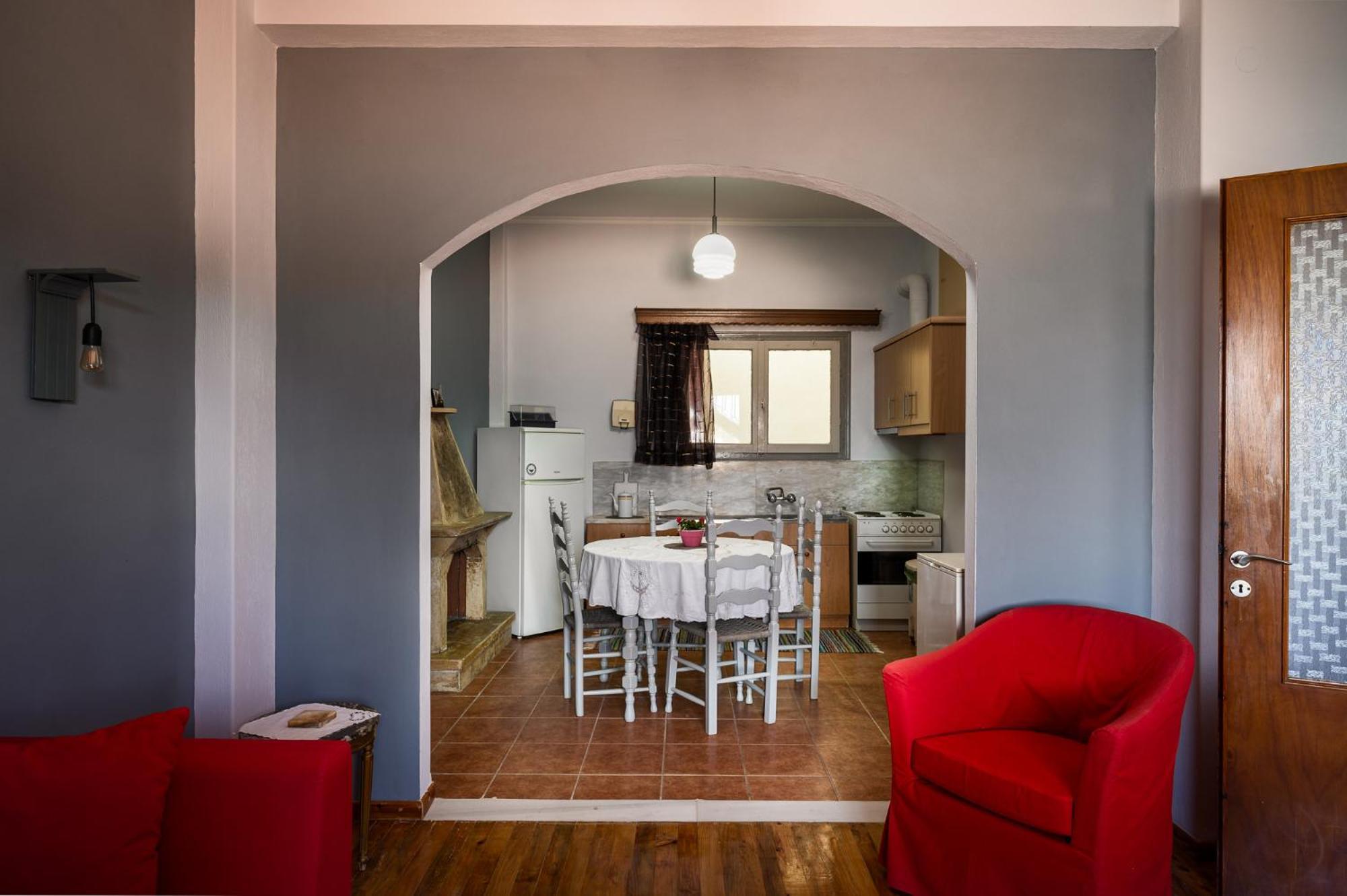 Agaloula Centrally Located Apartments, Lakka Екстериор снимка